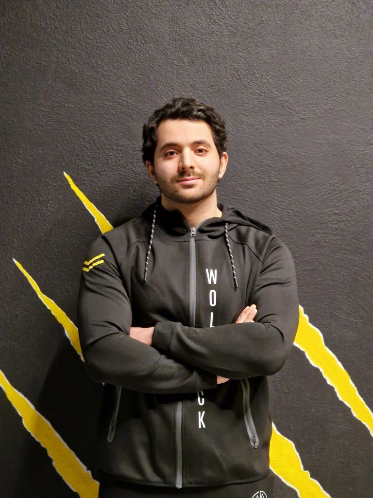 Coach Oussama, personal trainer en oprichter van Wolfpack Calisthenics Antwerpen.